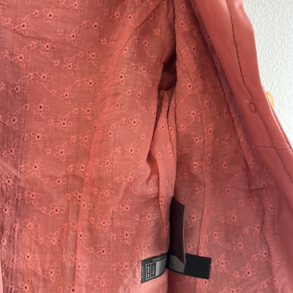 Wilsons Leather 100% Genuine Leather Pink Button Jacket with Pockets - Picture 8 of 11